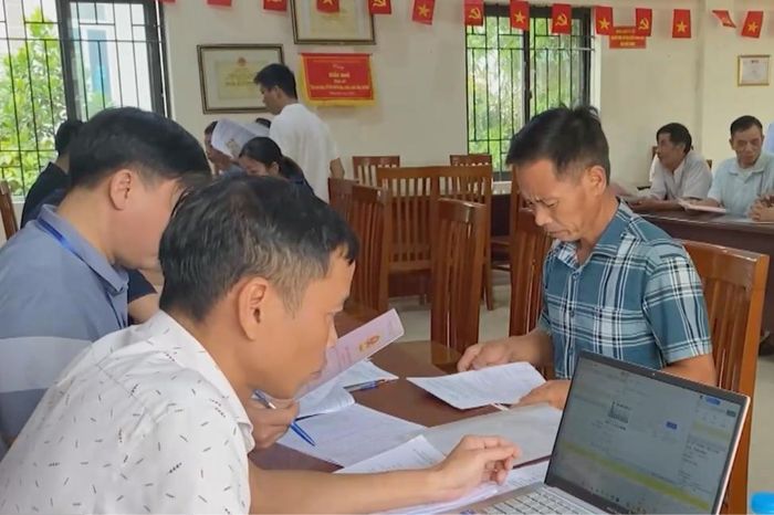 Xã Kiều Phú chi trả tiền GPMB Dự án Trung tâm thể thao - Đài Phát thanh và truyền hình Hà Nội