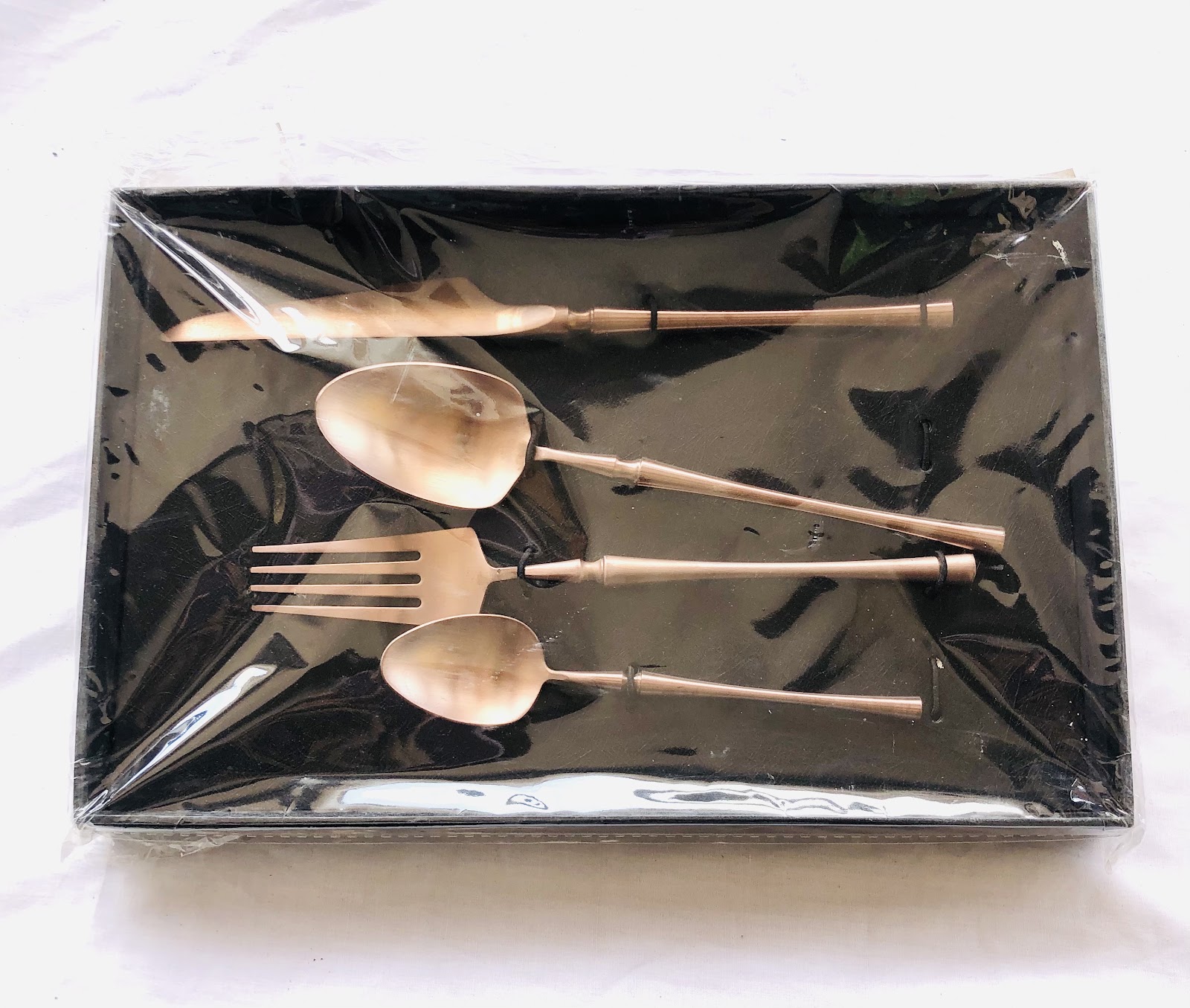 Photo 2 of 4pcs bronze cutlery set