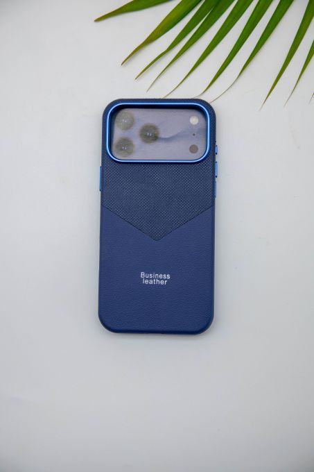 iphone 17 pro max leather case