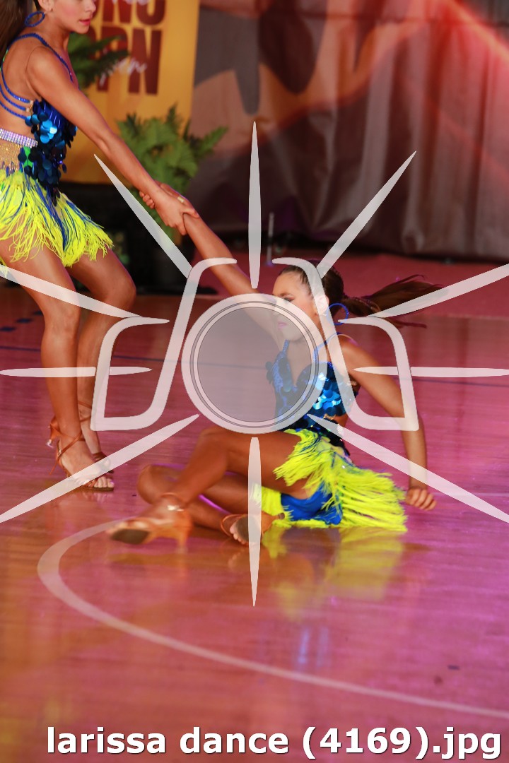 larissa dance (4169).jpg