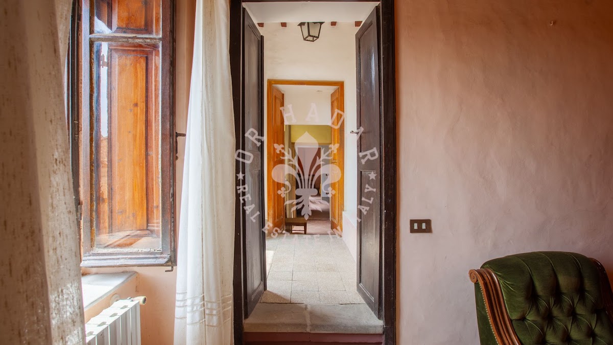 המרפסת הקטנה של ג'ודית 3 (Il Balconcino di Giuditta 3) — 16