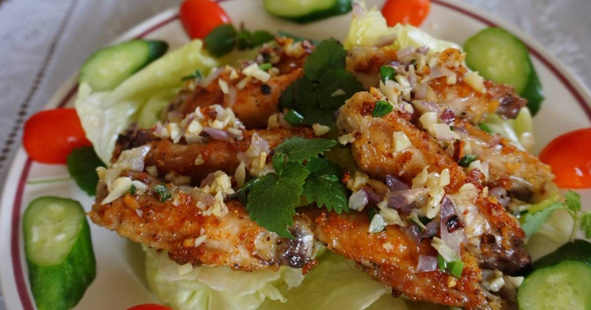 [Mỗi ngày một món ăn] CÁNH GÀ SỐT BƠ TỎI