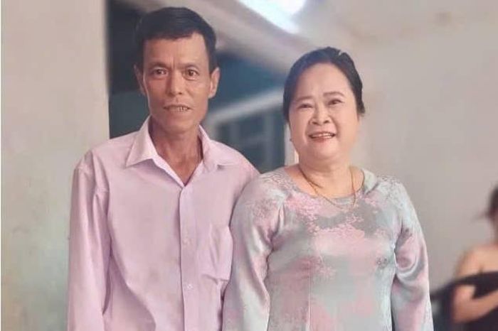 Biểu cảm dễ thương của ông chồng miền Tây khi thấy vợ trang điểm - Tạp chí Tri thức