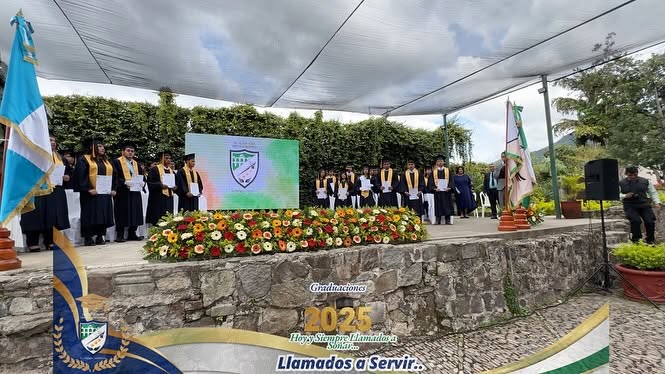 Estudiantes del Colegio Arévalo Bermejo