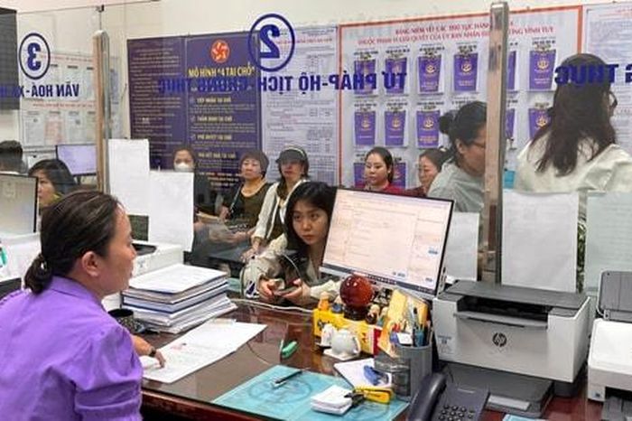 Cắt giảm thủ tục - Tháo gỡ điểm nghẽn - Báo Hà Nội Mới