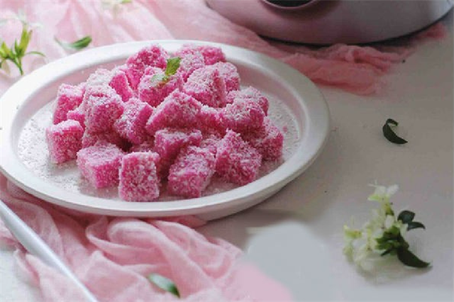 Bánh Thanh Long Ruột Đỏ Ngọt Thơm