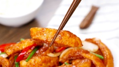 LườN Cá HồI SốT Chua NgọT