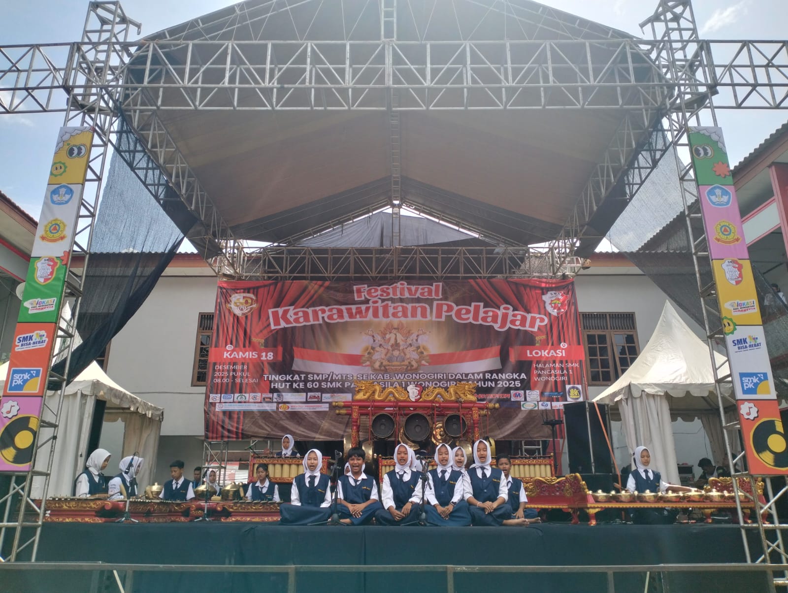 Siswa SMP N 1 Wuryantoro dalam Festival Karawitan Pelajar