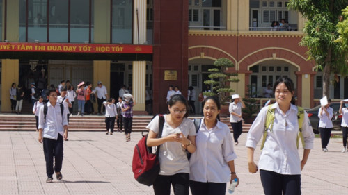            HS tham gia kỳ thi THPTQG 2017 (ảnh Lê Đăng)