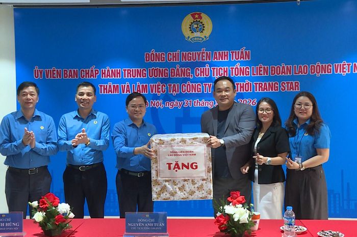 Công đoàn đồng hành cùng doanh nghiệp trong các phong trào thi đua - Đài Phát thanh và truyền hình Hà Nội