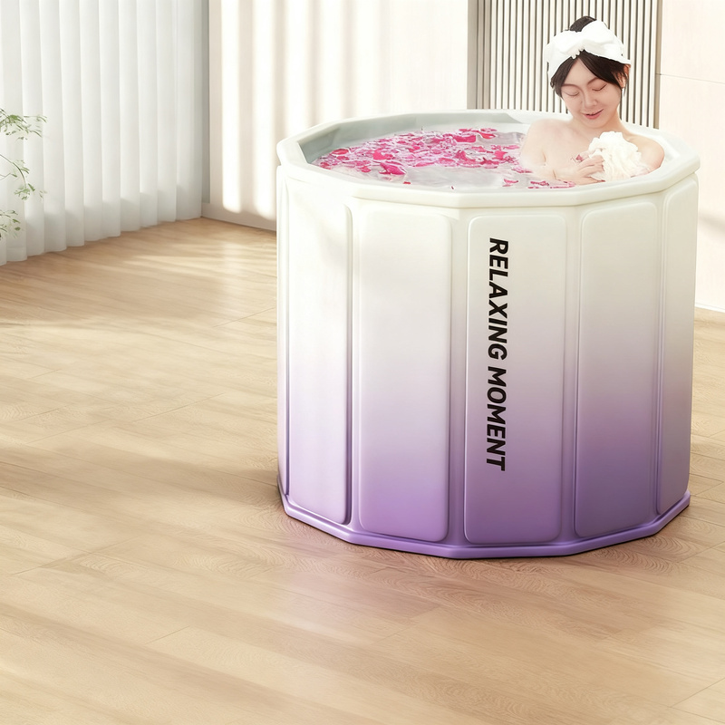 Foldable bathtub made of PVC for adults