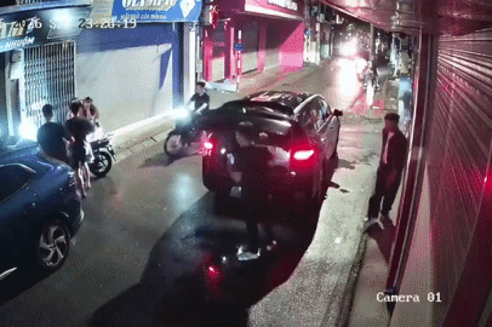 Hà Nội: Tạm giữ hình sự đối tượng đuổi đánh 2 cô gái ở đường Xuân Đỉnh - Báo Tiền Phong