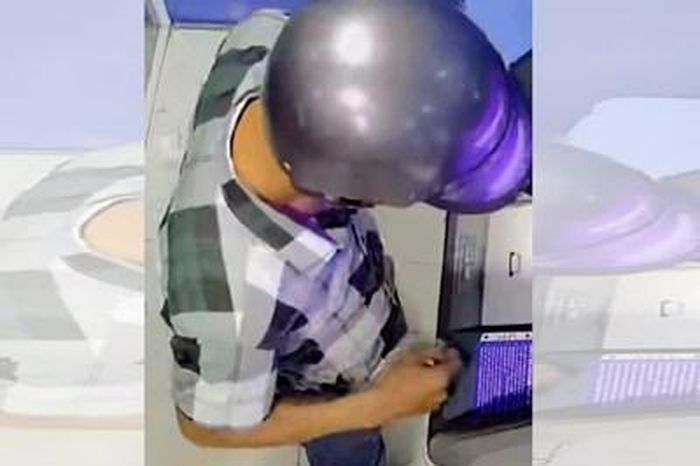 Truy tìm người 'nhặt được' 128 triệu đồng ở cây ATM sau giao dịch chưa hoàn tất của người rút trước - Báo Bảo Vệ Pháp Luật