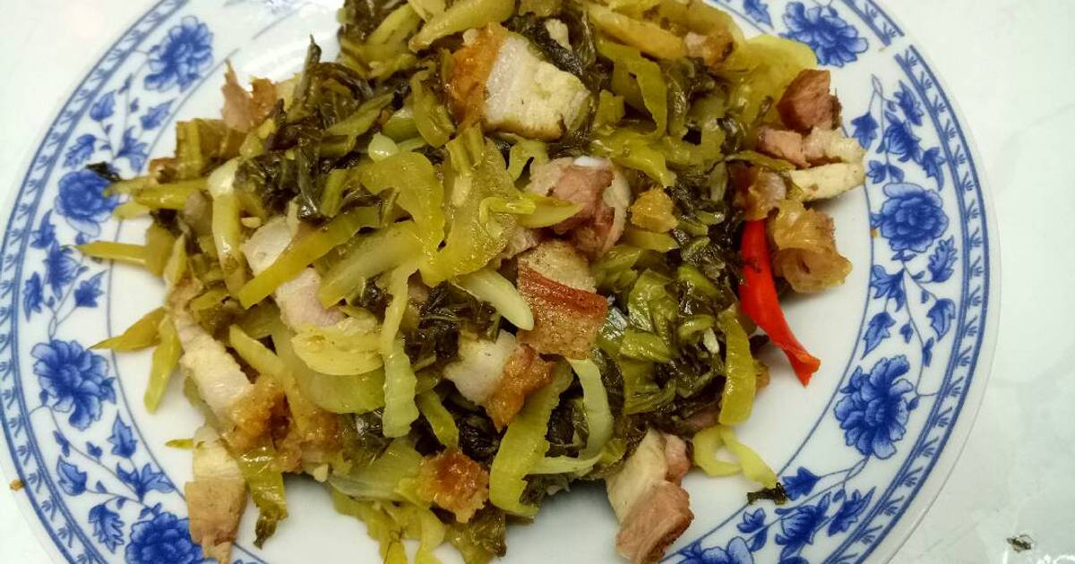 Heo quay xào dưa cải