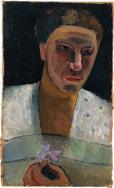 Half length portrait of Lee Hoetger with flower 1906