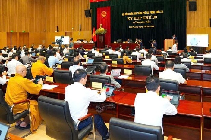 Kỳ họp thứ Nhất HĐND TP Hải Phòng khóa XVII kiện toàn nhân sự chủ chốt - Báo Tri thức &amp; Cuộc sống