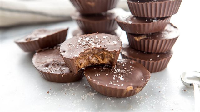 Bánh Chocolate Nhân Bơ Đậu Phộng