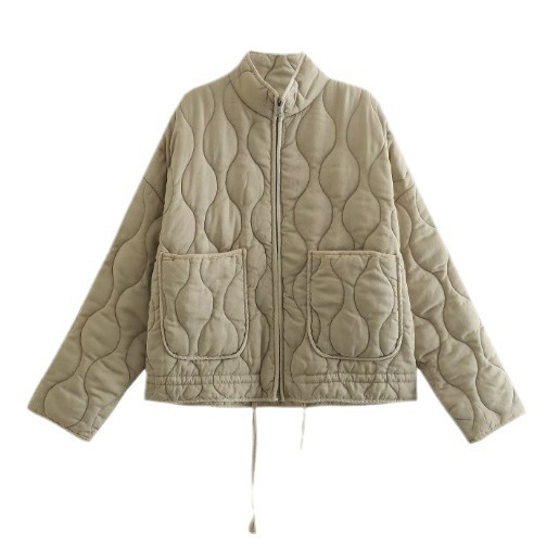 Damen-Steppjacke mit Stehkragen und Bindegürtel