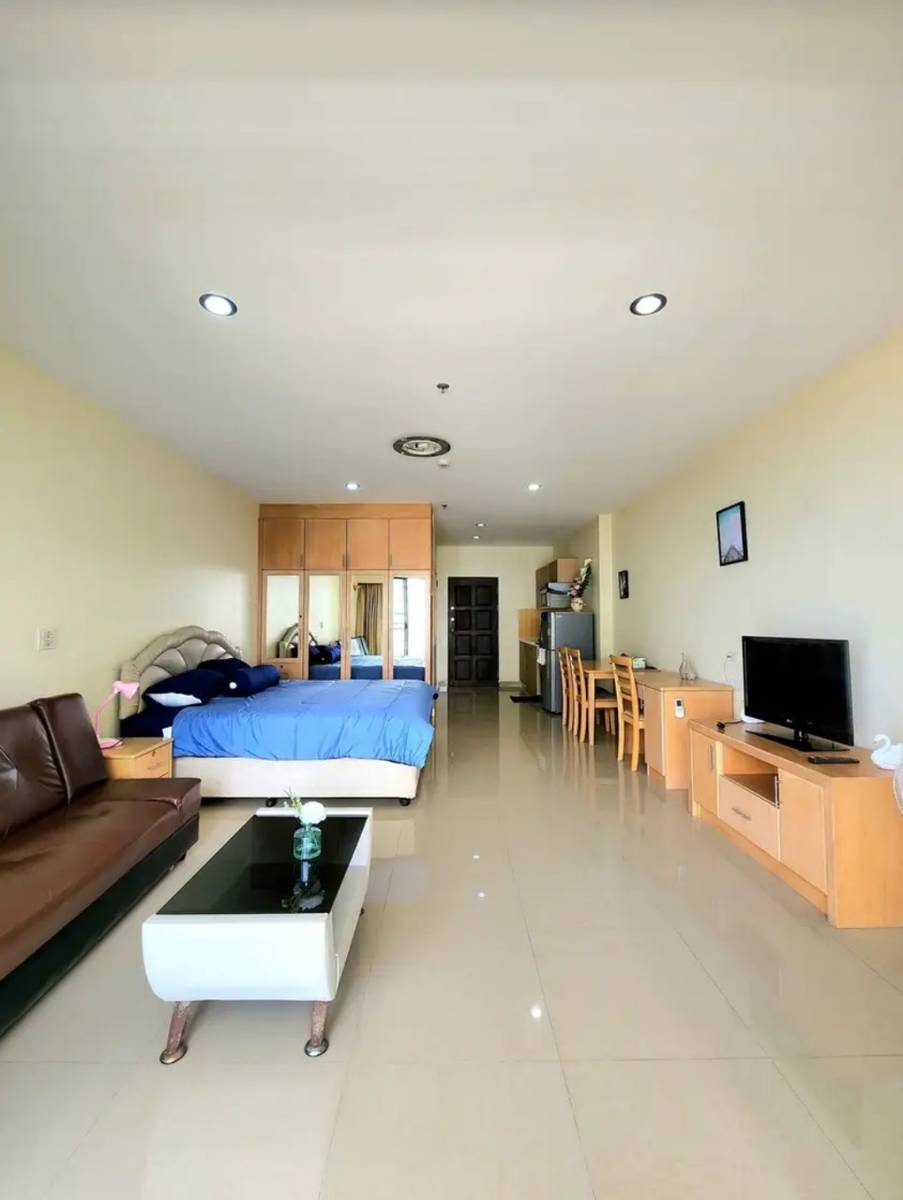 View Talay 5/F3 1 BED · 2 BATH · 96 SQ M · 2 BALCONIES 3