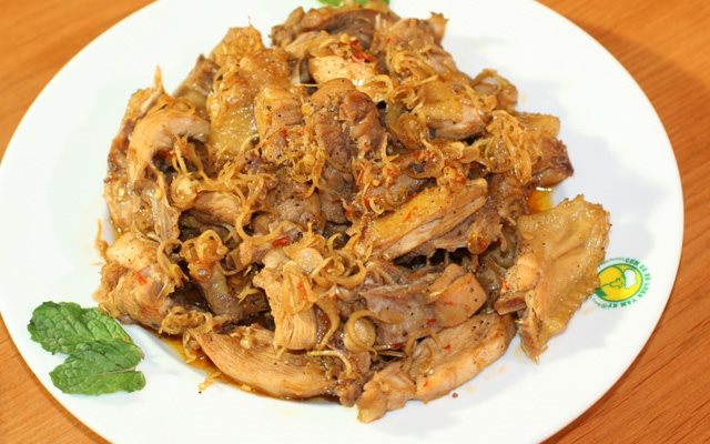 Gà Xào Xả Ớt
