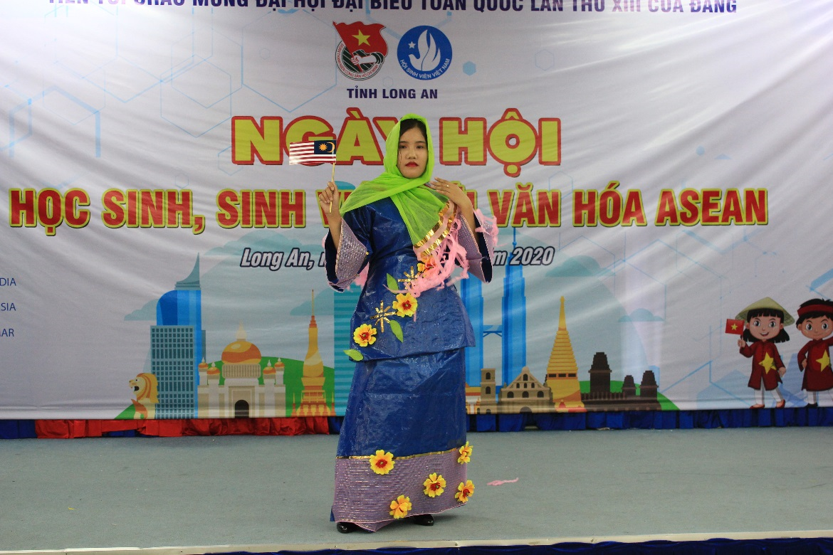 Trang phục truyền thống Malaysia – Baju Kurung