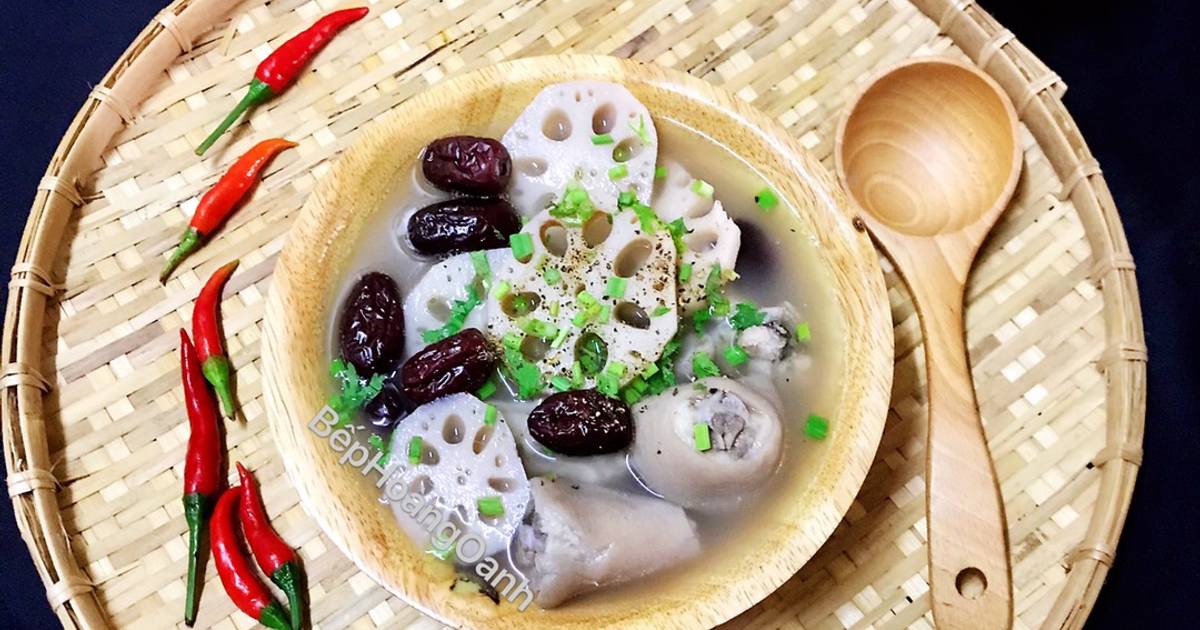 Canh Đuôi Heo Nấu Củ Sen Táo Đỏ