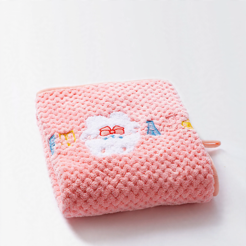 Pet bathing towel made of coral fleece, absorbent