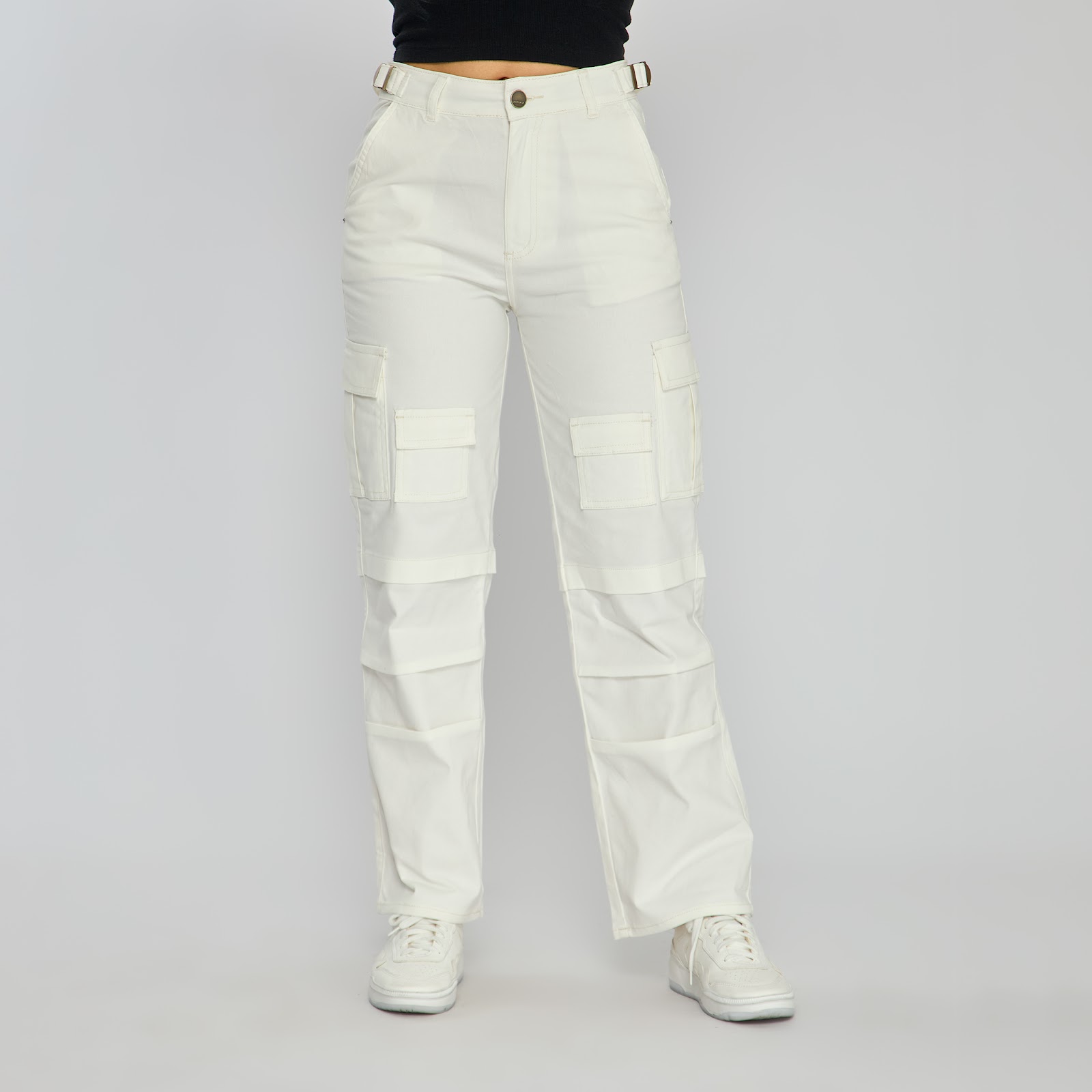 Pantalón cargo bota recta tiro alto en denim stretch, color crudo - Vista 3