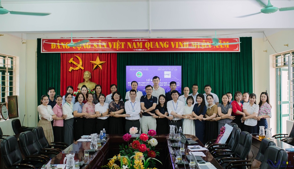 Lễ ký kết biên bản ghi nhớ, seminar về kỹ thuật - công nghệ giữa Trường Đại học Tây Bắc và Công ty Cổ phần vật tư Khoa học Kỹ thuật - Lasi