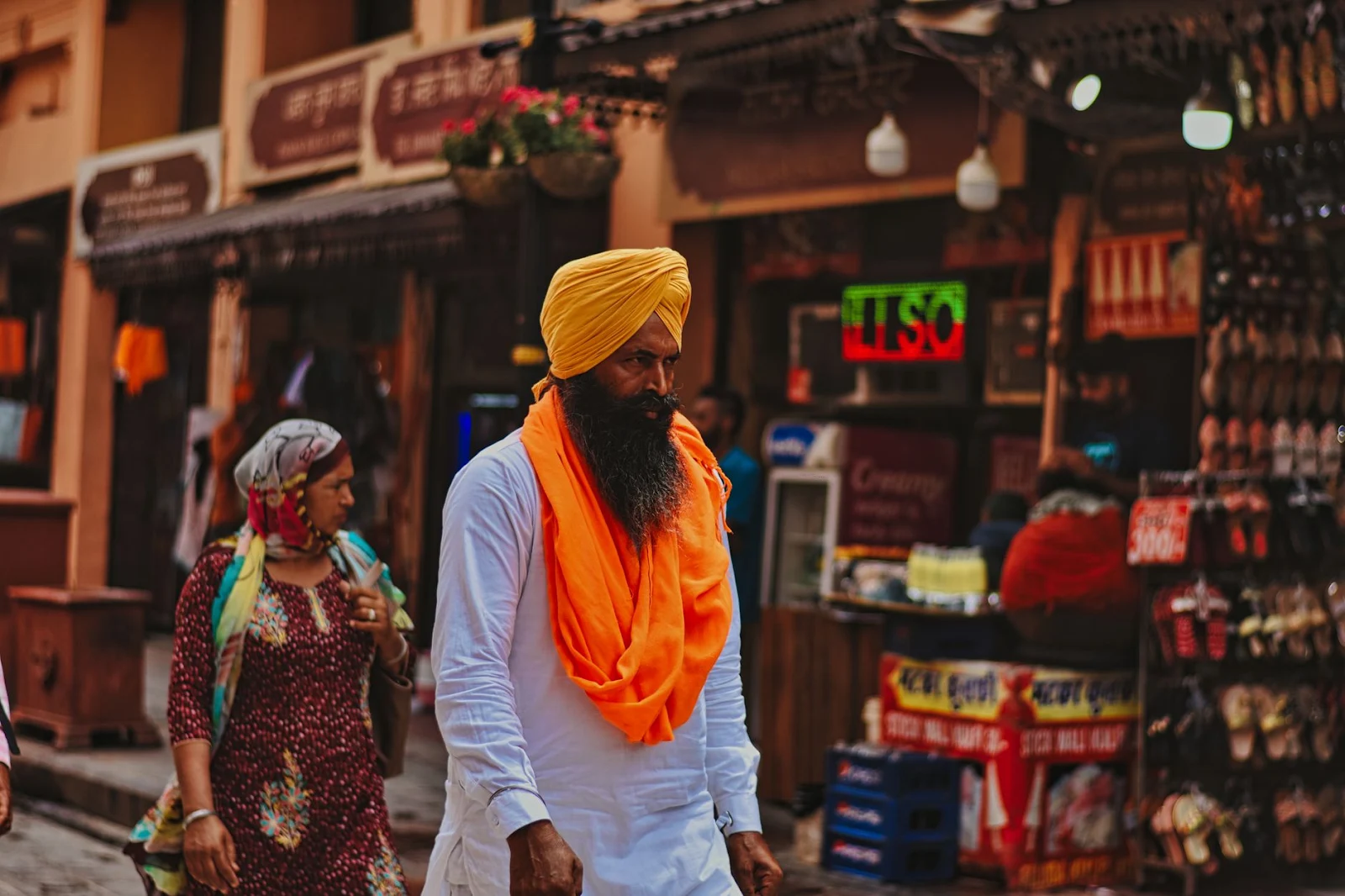 What languages are spoken in Mansa?