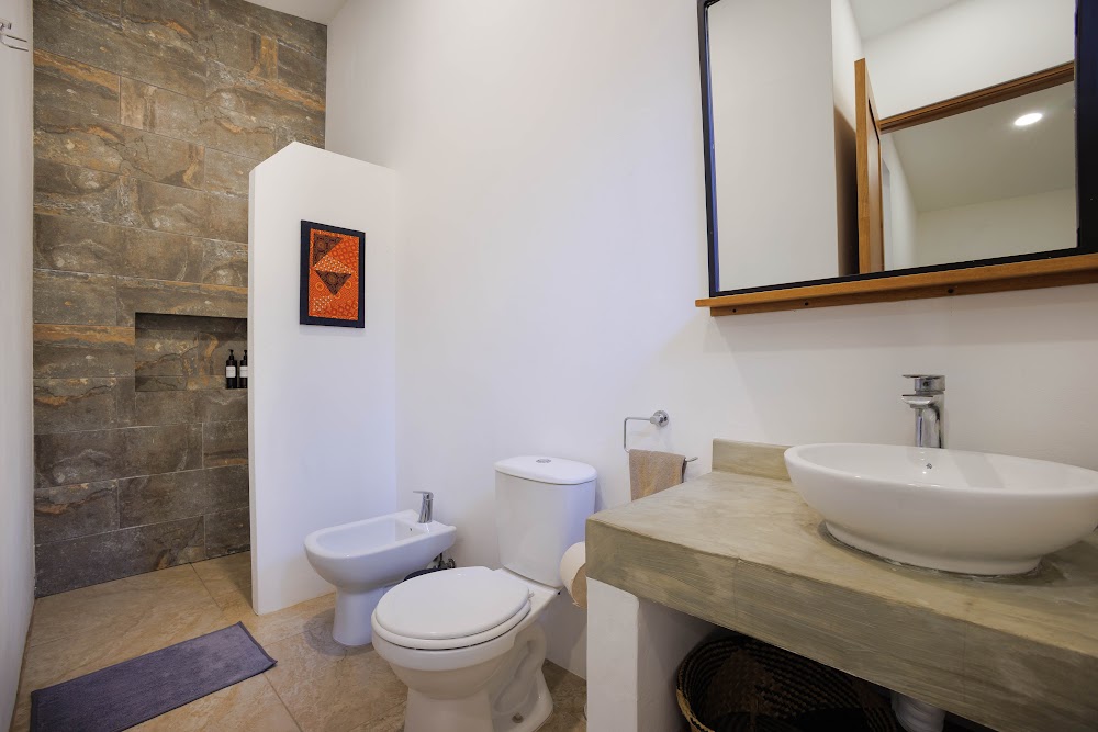Bathroom 2
