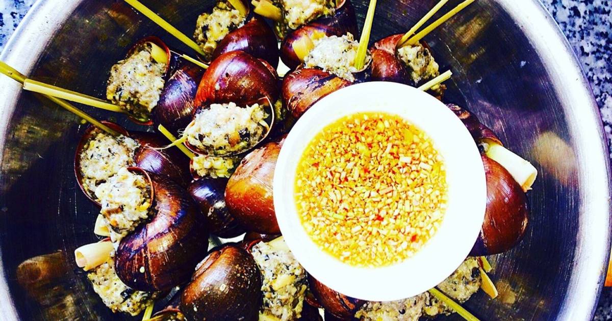 Ốc nhồi thịt hâp sả
