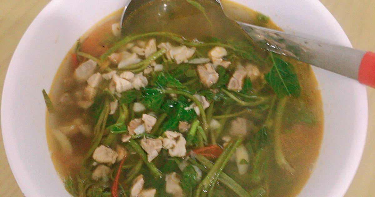 Canh chua rau muống