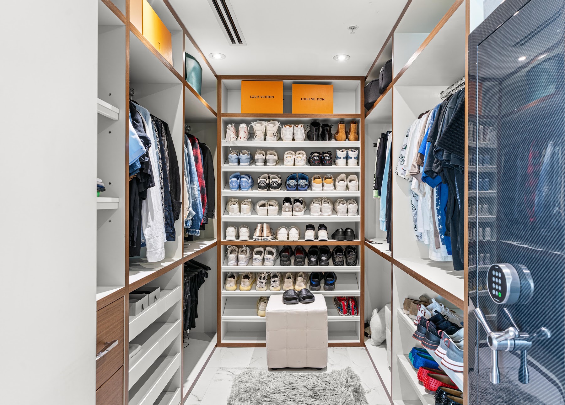Custom closet