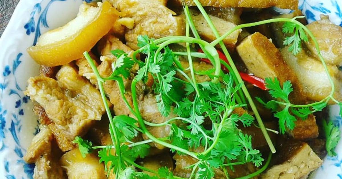 Thịt kho chả cá