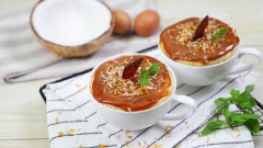 Mug Cake Dừa ăn kèm sốt caramel mặn mặn ngọt ngọt sẽ là một sự lựa chọn hoàn hảo dành cho những người bận rộn. Dễ làm, dễ ăn, đó là tất cả những gì bạn cần cho một ngày bận rộn. Còn chờ gì mà không vào bếp cùng Cooky nào.