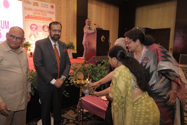 Lamp lighting — opening ceremony