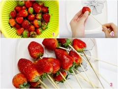 Chọn loại dâu tây đá, trái tròn, đẹp, tươi, cứng, hơi chua chua sẽ làm sô cô la nhúng ngon hơn là dâu ngọt mềm. Ngâm dâu với muối, rửa sạch dâu, để ráo. Giữ nguyên cuống dâu, dùng que nhọn xiên từ phần cuống lên.