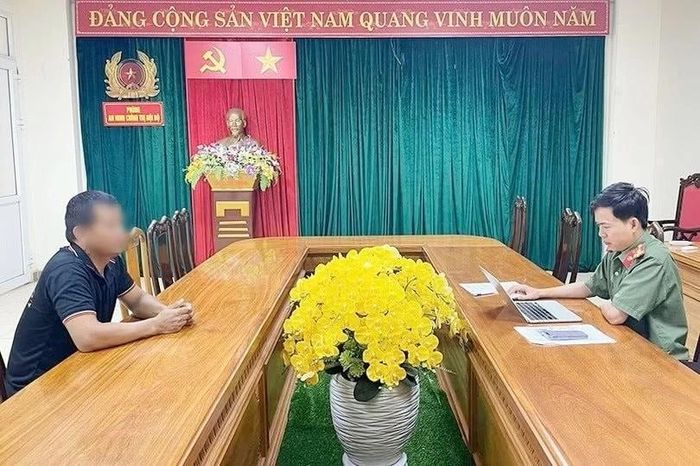 Xử phạt người đàn ông đăng tin xuyên tạc trên mạng xã hội - Báo Tri thức &amp; Cuộc sống