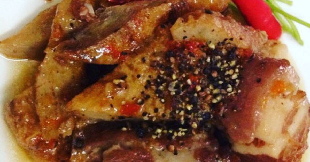 Thịt kho chả cá