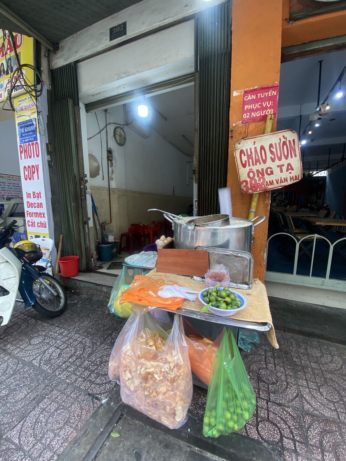 Ông Tạ Pork Rib Porridge