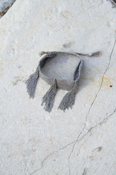 Браслет с бахромой