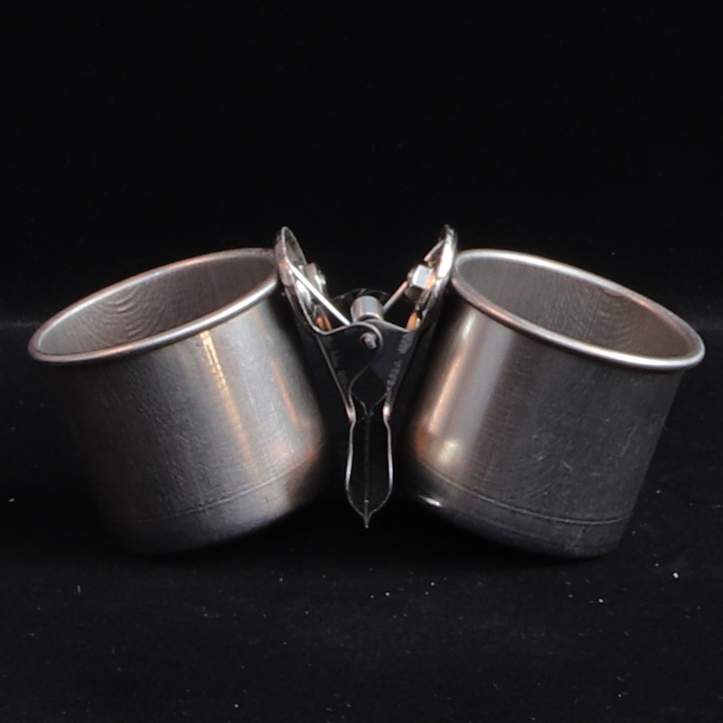 Stainless steel feeding bowl with holder clip for birds