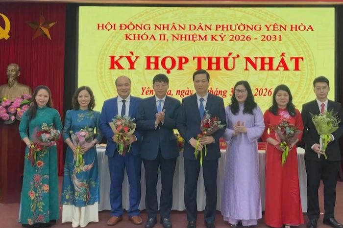 Yên Hòa tổ chức thành công kỳ họp thứ nhất HĐND phường - Đài Phát thanh và truyền hình Hà Nội