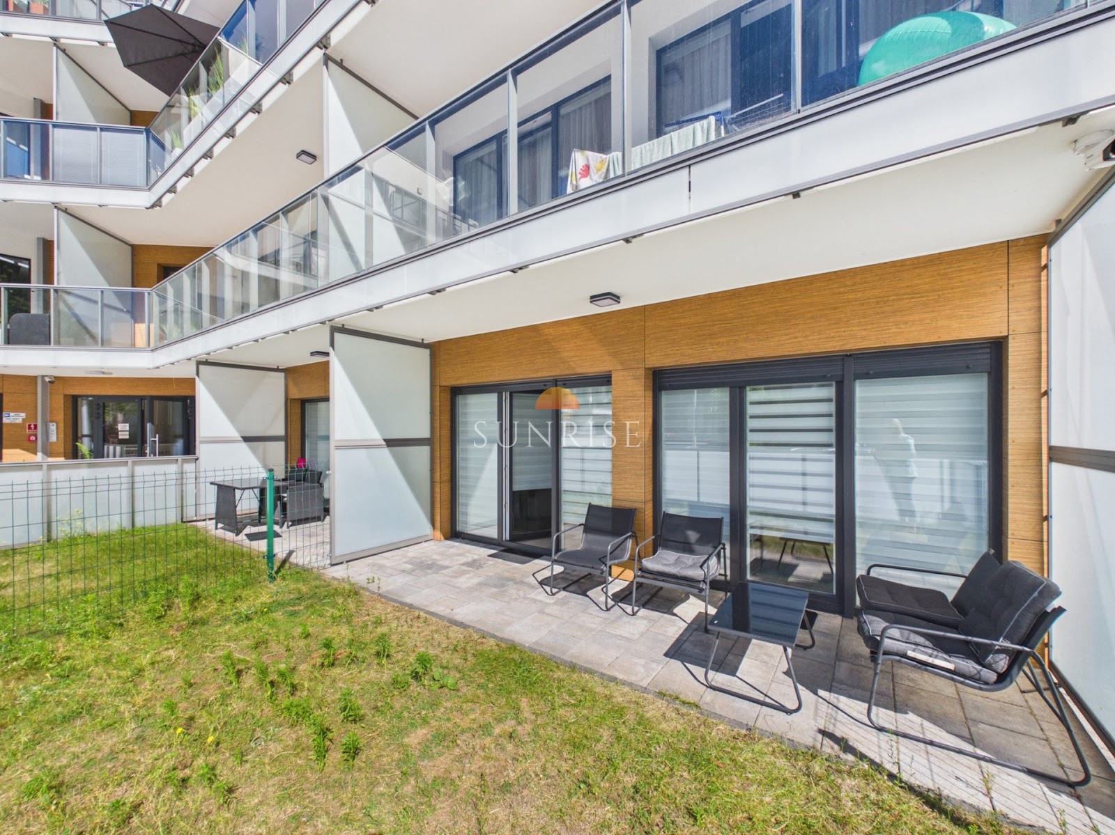 Apartament 20 m do plaży | ogródek | garaż | komórka lokatorska — zdjęcie 3