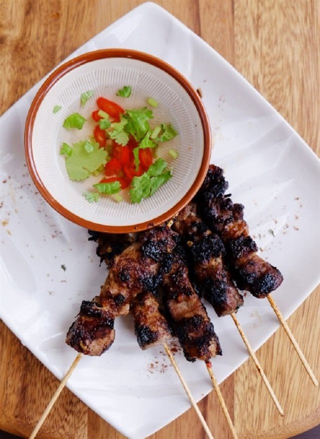 Thịt Xiên Nướng Kiểu Thái Hấp Dẫn