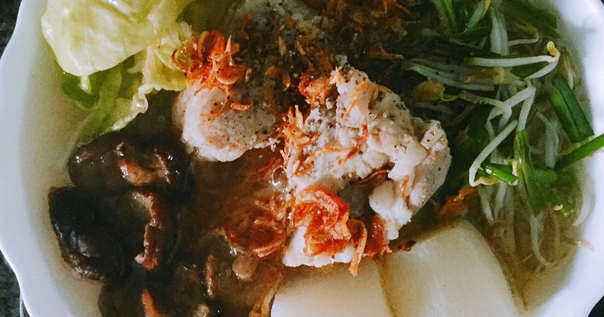 Hủ tíu xương - Nấm đông cô