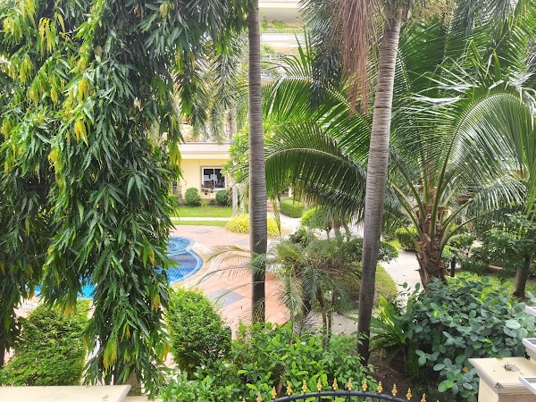 C View Residence