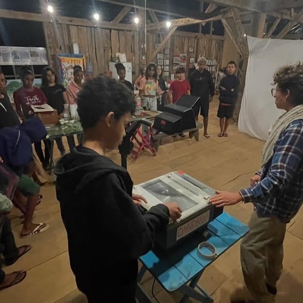 Taller de Experimentación con Retroproyectores