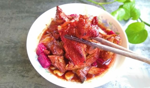 Sườn Chiên Xào Thanh Long